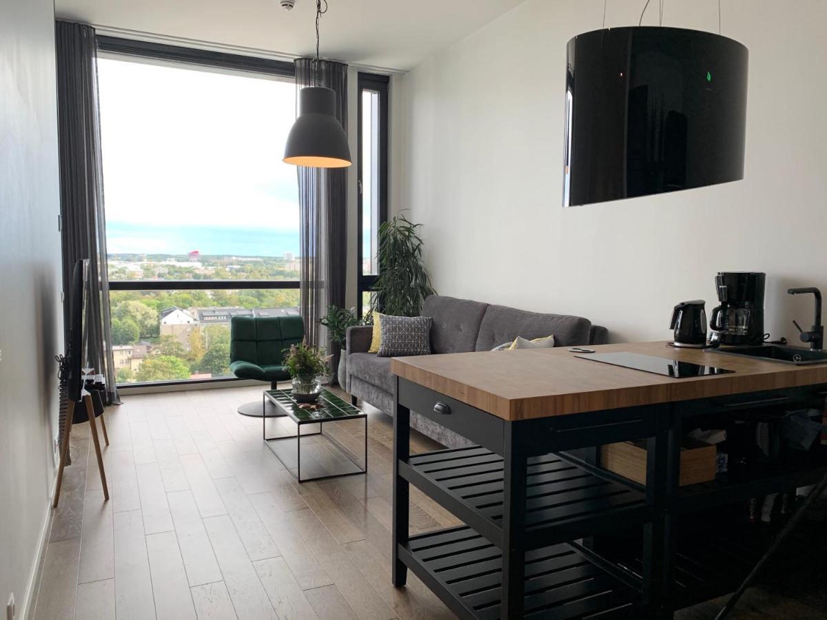 Orange Apartments Tower & Free Parking 탈린 외부 사진