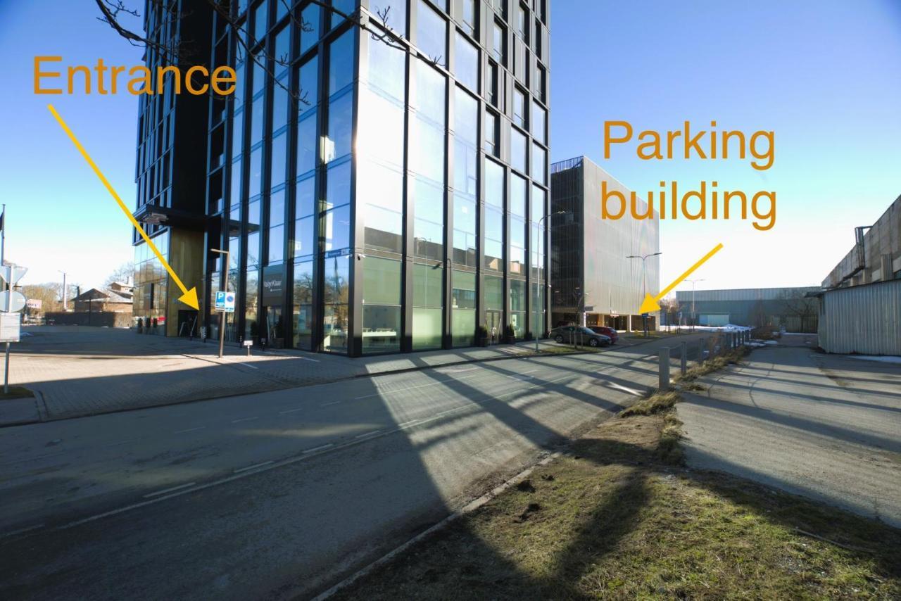 Orange Apartments Tower & Free Parking 탈린 외부 사진