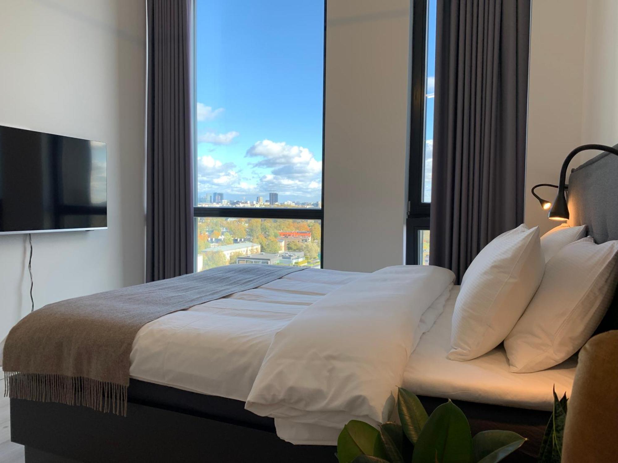 Orange Apartments Tower & Free Parking 탈린 외부 사진