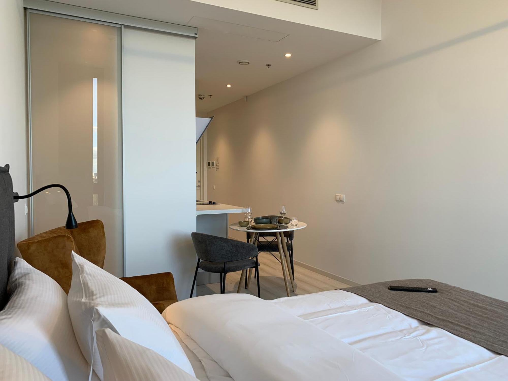 Orange Apartments Tower & Free Parking 탈린 외부 사진