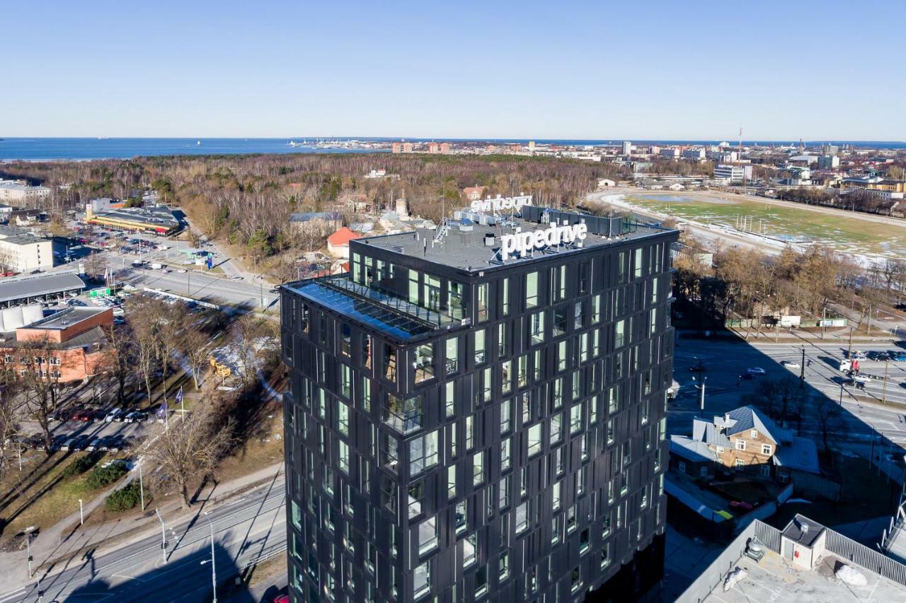 Orange Apartments Tower & Free Parking 탈린 외부 사진