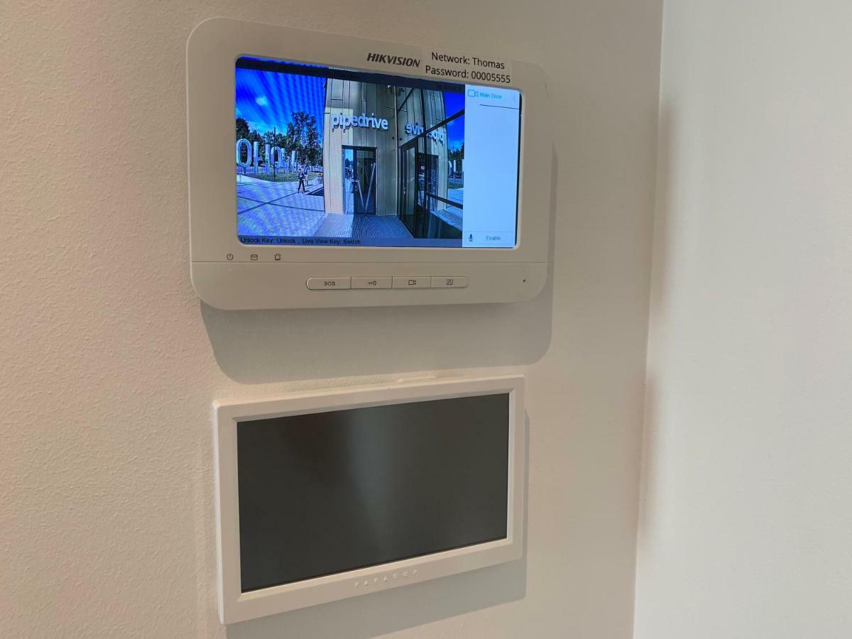 Orange Apartments Tower & Free Parking 탈린 외부 사진